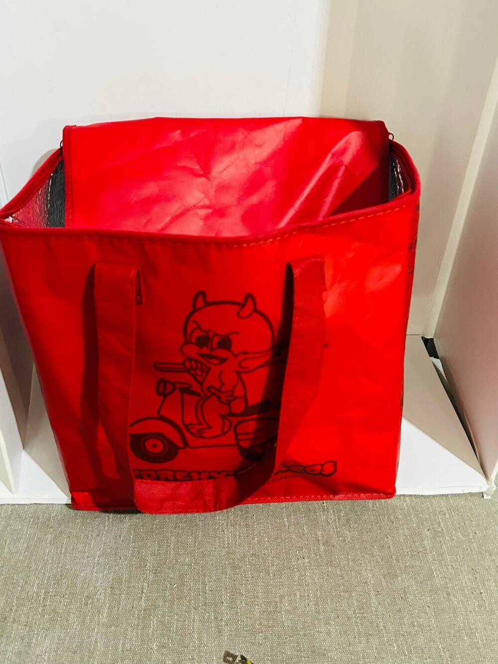 TORCHY TACOS INSULATED BAG